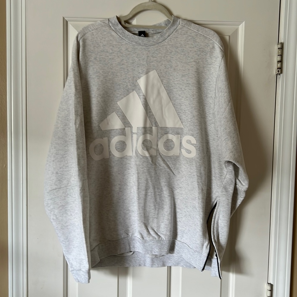 Adidas Sweatshirt